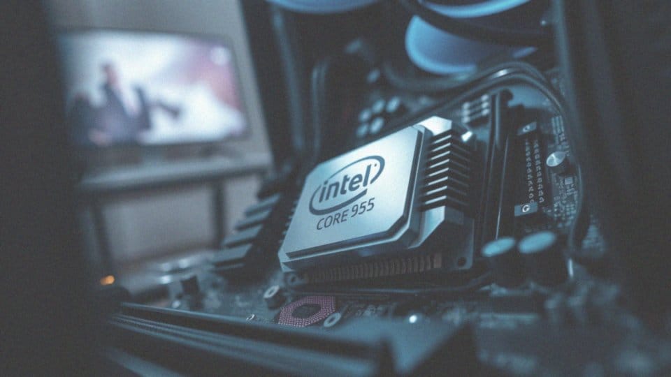 Jaką liczbę rdzeni oferuje Intel Core i9-14900KS?