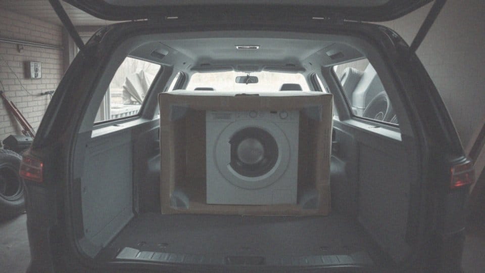 Przewóz pralki samochodem osobowym – jak uniknąć uszkodzeń?